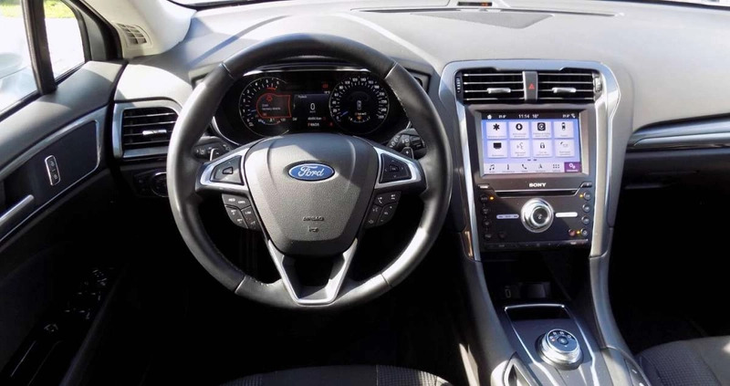 Ford Mondeo cena 104900 przebieg: 48500, rok produkcji 2019 z Szczecin małe 742